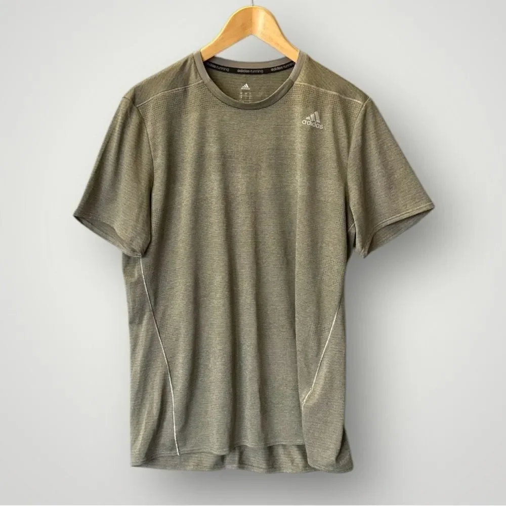 🎉5 for $45🎉 Adidas Tshirt Shirt Tee Man Size L